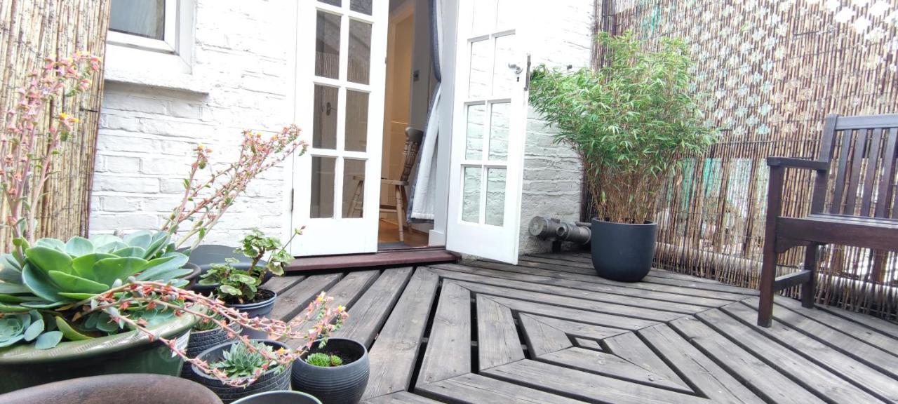 Windsor Cottage: Cosy, Charming, Full Of Character Екстериор снимка