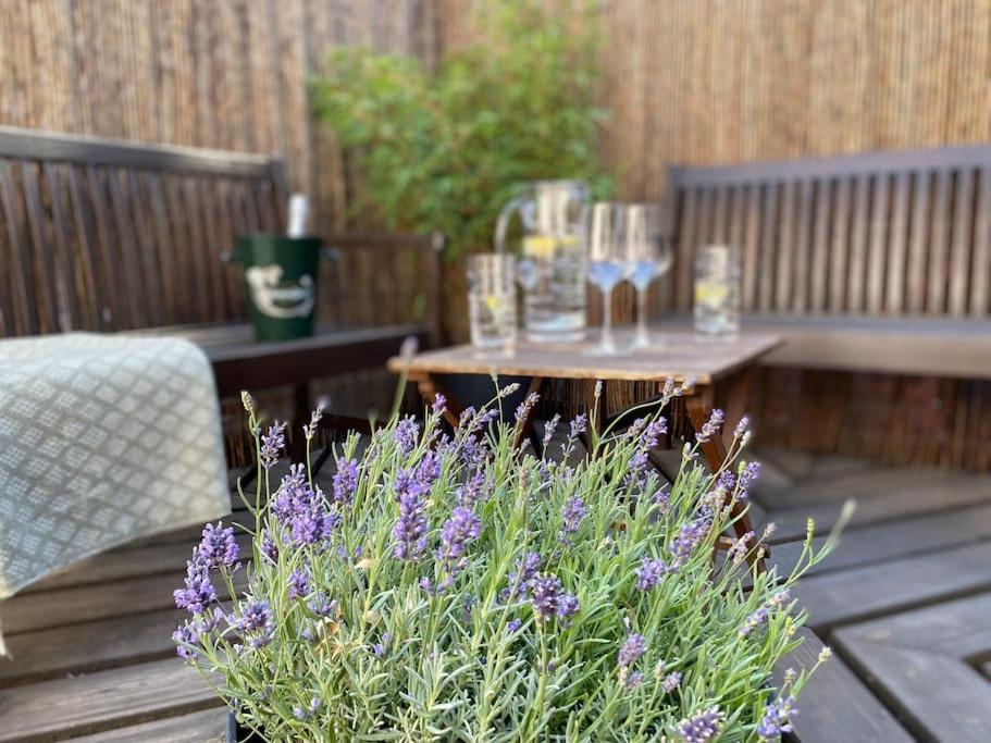 Windsor Cottage: Cosy, Charming, Full Of Character Екстериор снимка