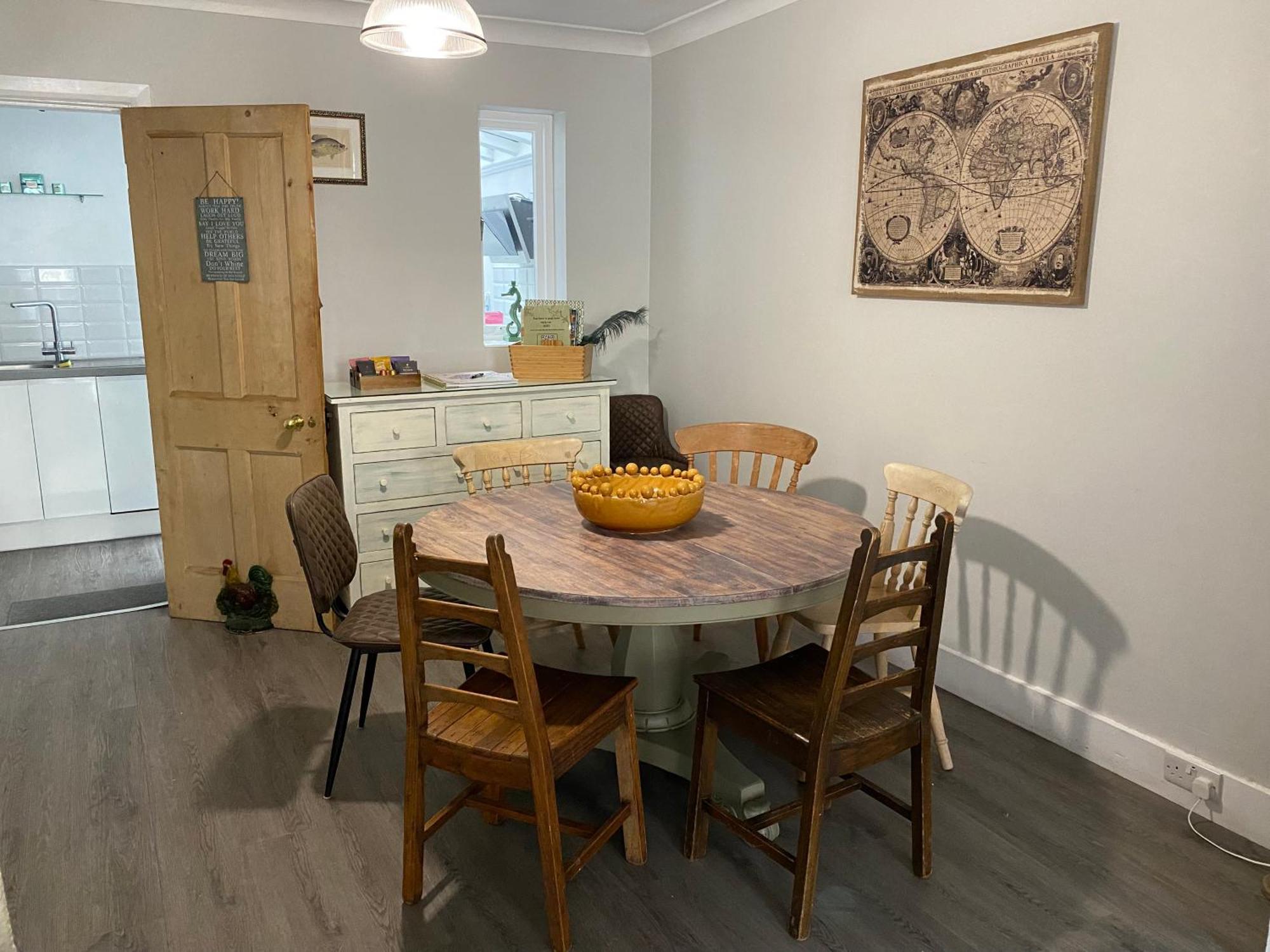 Windsor Cottage: Cosy, Charming, Full Of Character Екстериор снимка